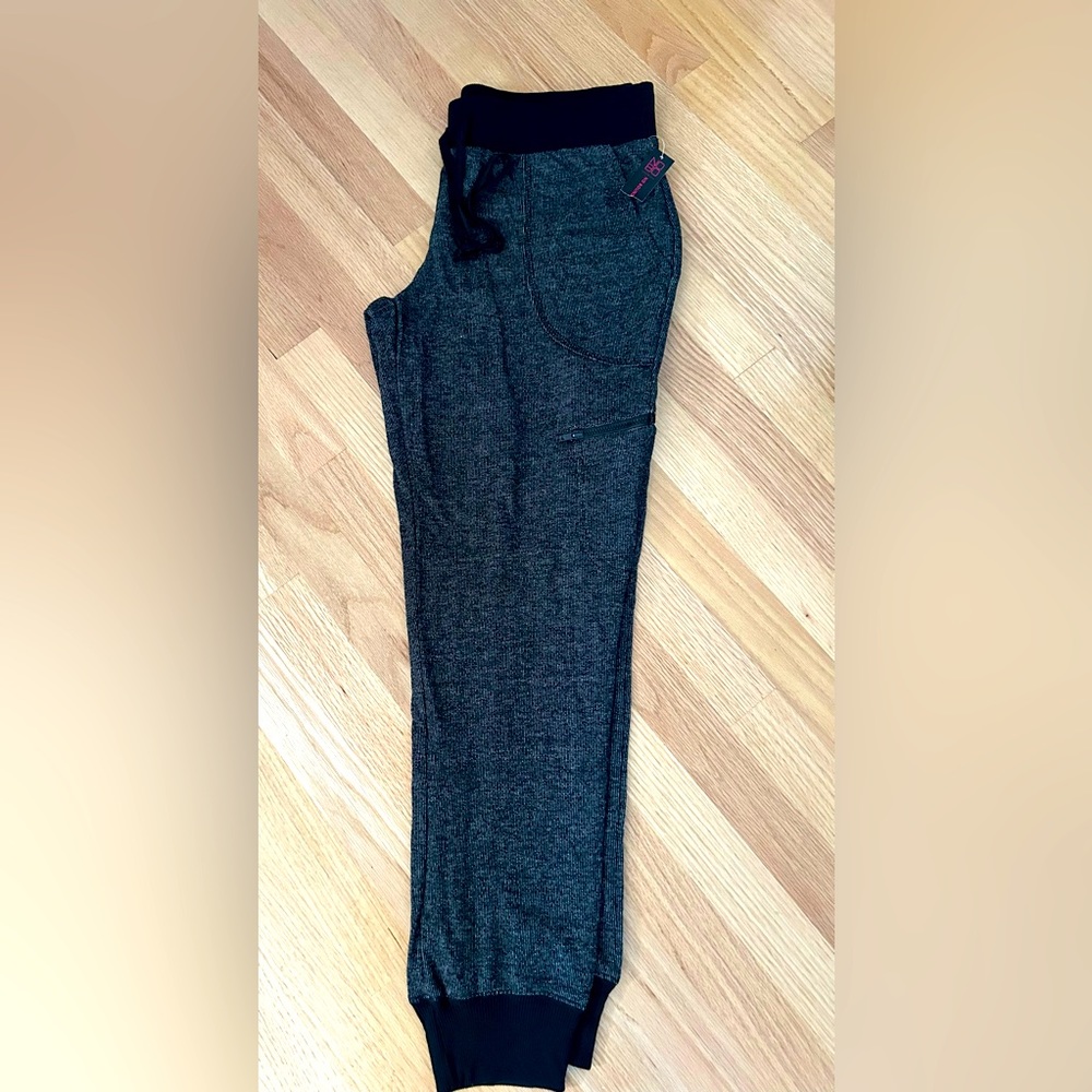 No Boundaries Women’s Joggers